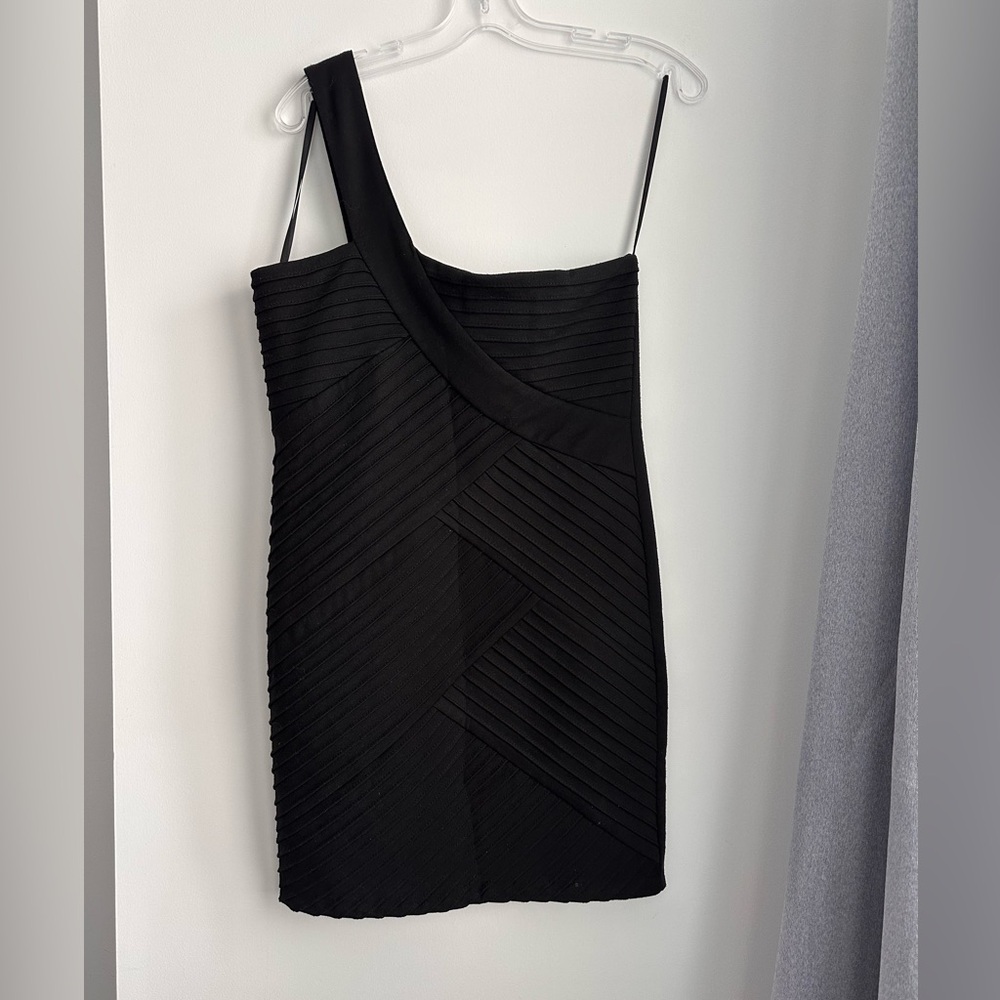 Le Chateau Black One-Shoulder Dress